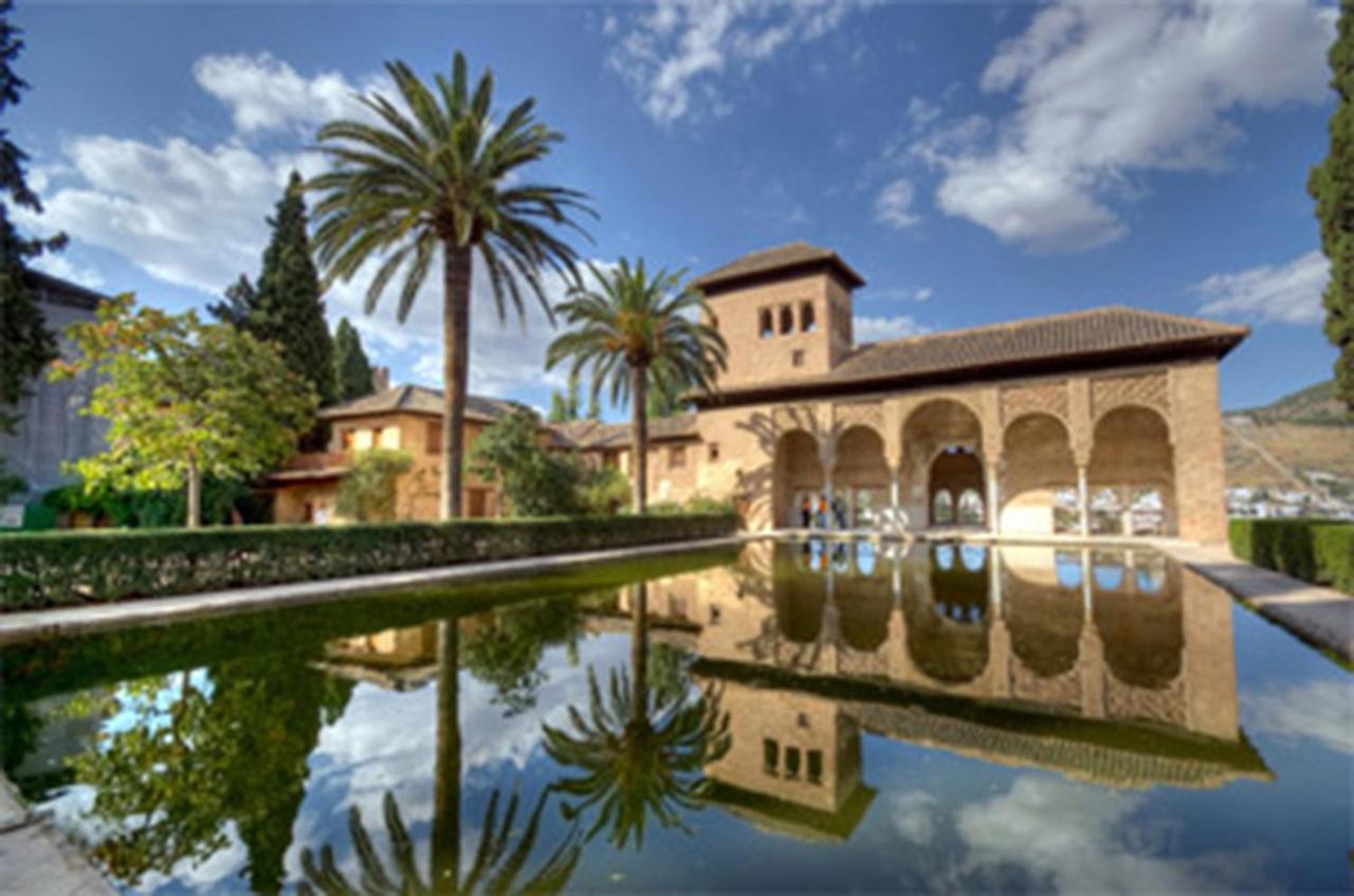 Апартаменты Casa Alhambra - Centro Historico Con Jardin Privado Гранада Экстерьер фото